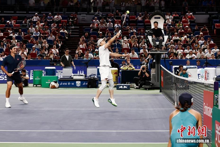 acFHb, 殷立勤, 运动员罗杰 acFHb, 殷立勤, 运动员罗杰